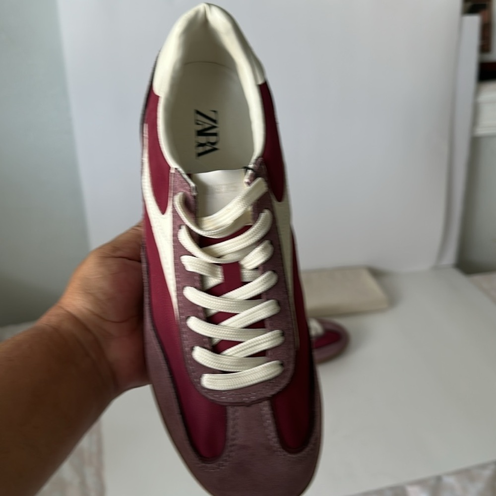 Zara Men's Maroon and Cream Sneakers - Picture 16 of 17
